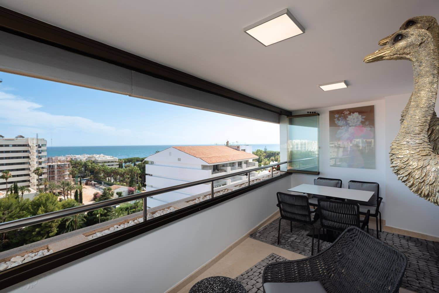 2 soverom Leilighet til salgs i Marbella med svømmebasseng garasje - € 1 190 000 (Ref: 9930042)