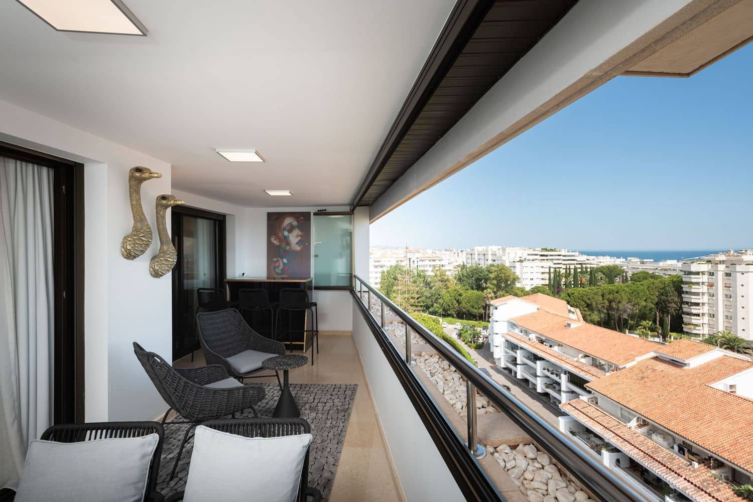 2 soverom Leilighet til salgs i Marbella med svømmebasseng garasje - € 1 190 000 (Ref: 9930042)