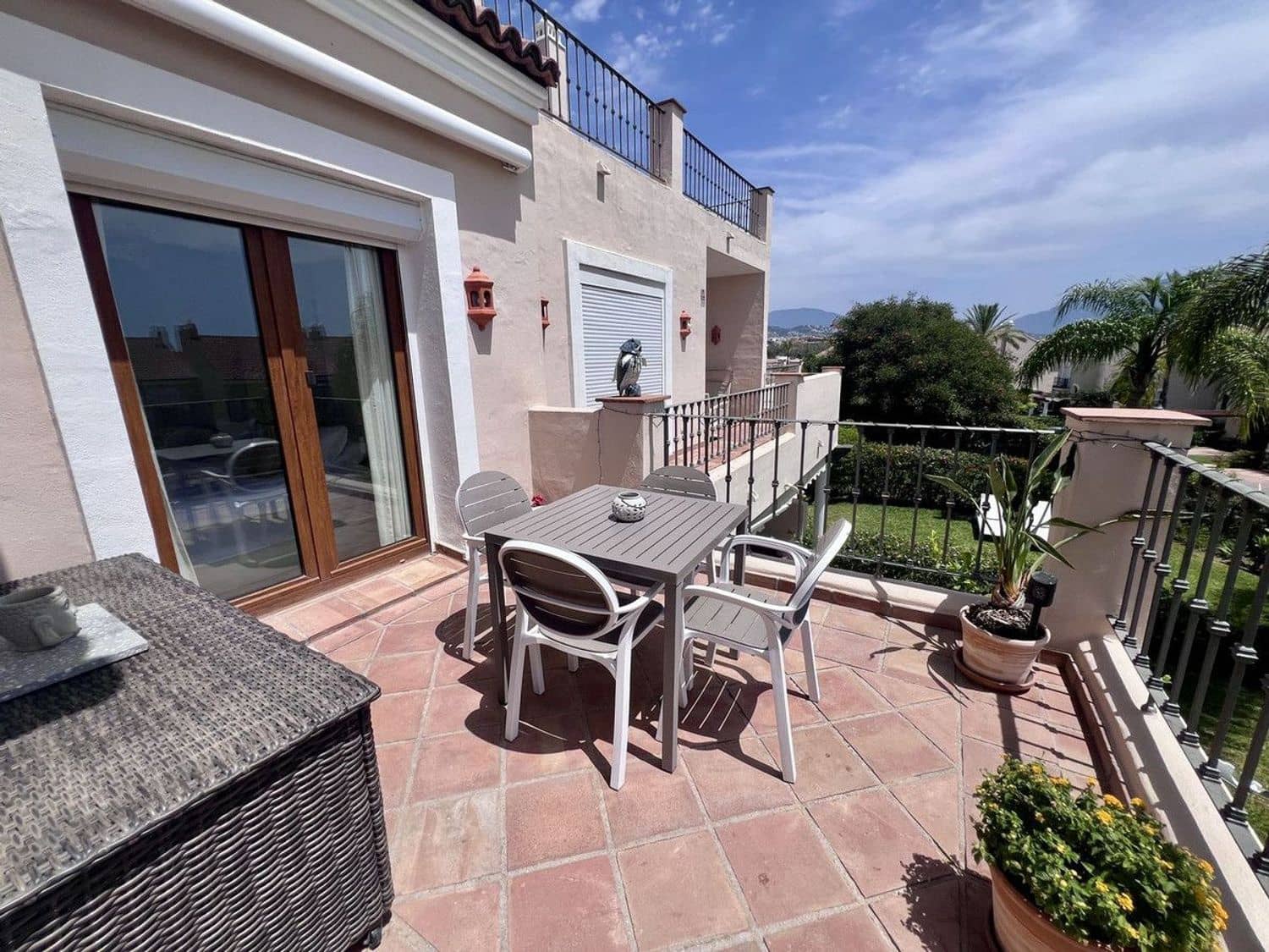3 soverom Hus til salgs i New Golden Mile med svømmebasseng garasje - € 815 000 (Ref: 9943283)