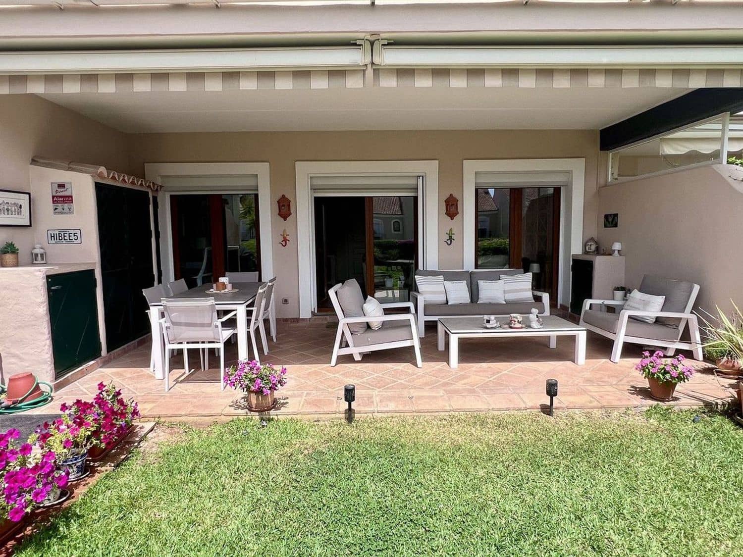 3 soverom Hus til salgs i New Golden Mile med svømmebasseng garasje - € 815 000 (Ref: 9943283)