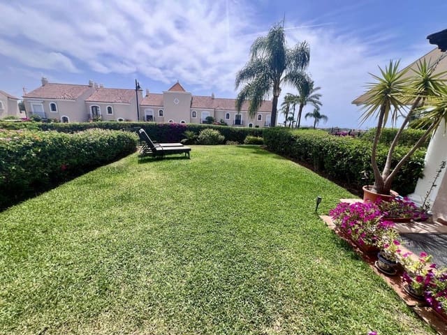 3 soverom Hus til salgs i Paraiso - Barronal, Estepona med svømmebasseng garasje - € 815 000 (Ref: 9943283)