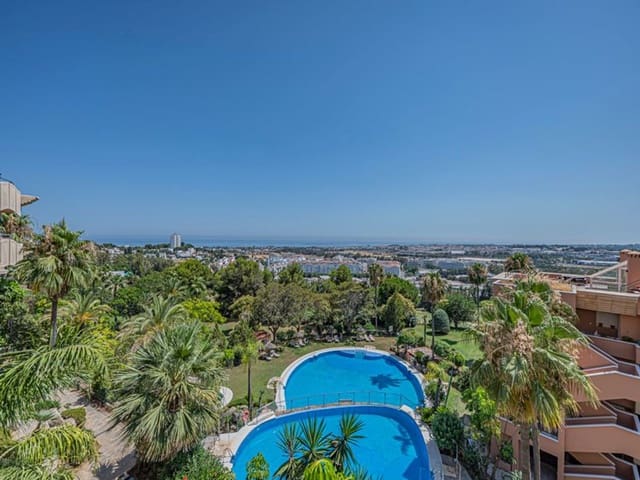 2 sovrum Lägenhet till salu i Las Brisas, Marbella med pool garage - 675 000 € (Ref: 9943284)
