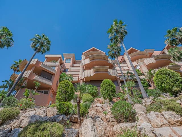 2 sovrum Lägenhet till salu i Las Brisas, Marbella med pool garage - 675 000 € (Ref: 9943284)