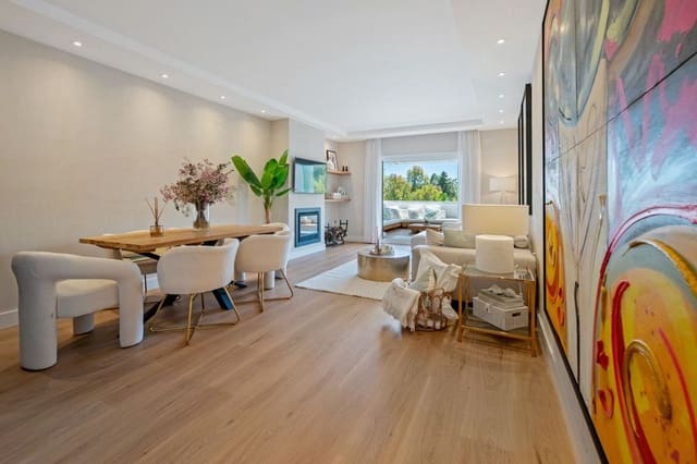 2 soveværelse Lejlighed til salg i Lomas De Marbella, Marbella med swimmingpool garage - € 1.590.000 (Ref: 9943891)