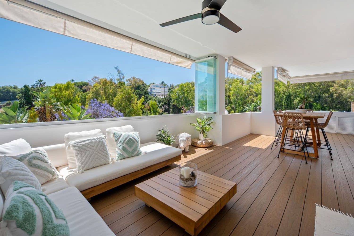 2 Zimmer Apartment zu verkaufen in Marbella mit Pool Garage - 1.590.000 € (Ref: 9943891)