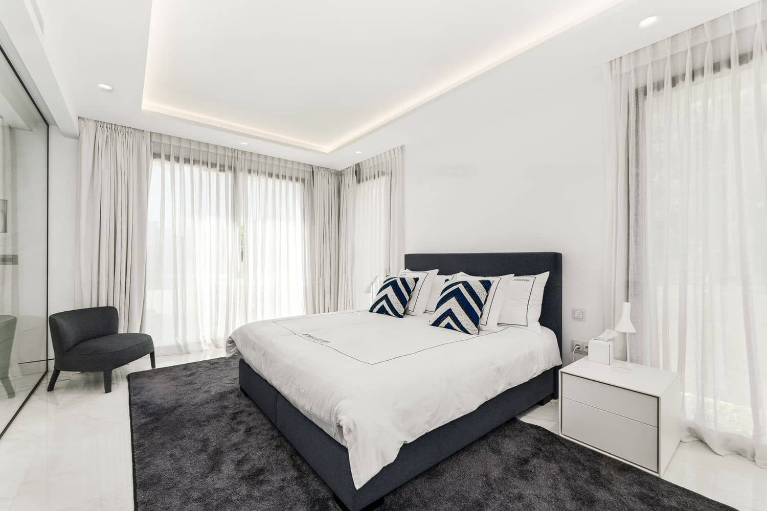 Apartamento de 4 habitaciones en El Velerín en venta con piscina garaje - 6.800.000 € (Ref: 9977384)