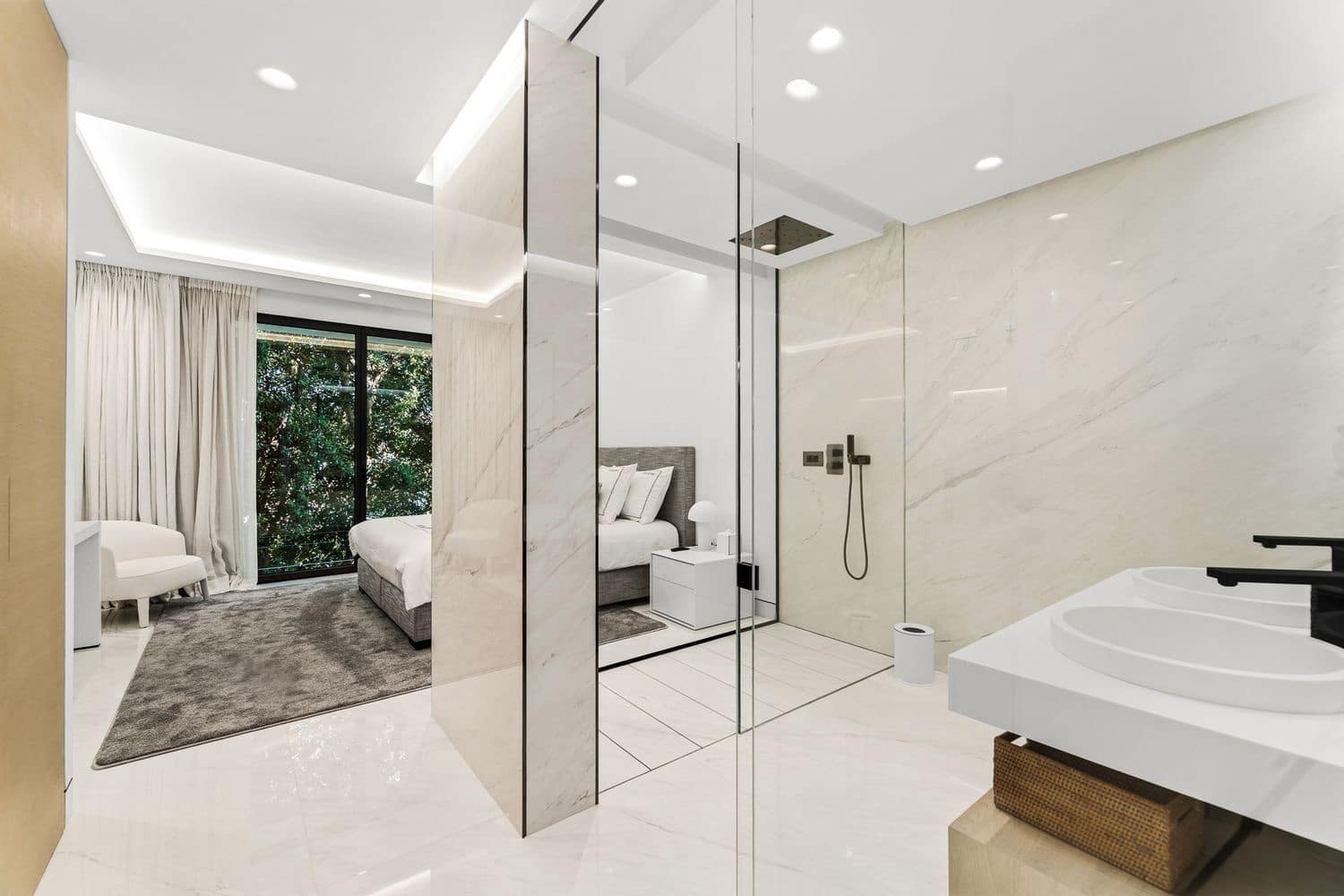 Apartamento de 4 habitaciones en El Velerín en venta con piscina garaje - 6.800.000 € (Ref: 9977384)