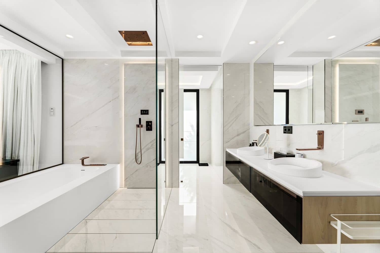 Apartamento de 4 habitaciones en El Velerín en venta con piscina garaje - 6.800.000 € (Ref: 9977384)