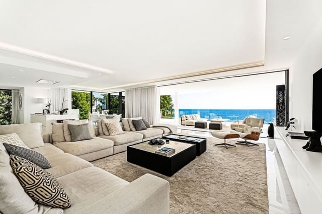 4 soveværelse Lejlighed til salg i El Velerín, Estepona med swimmingpool garage - € 6.800.000 (Ref: 9977384)