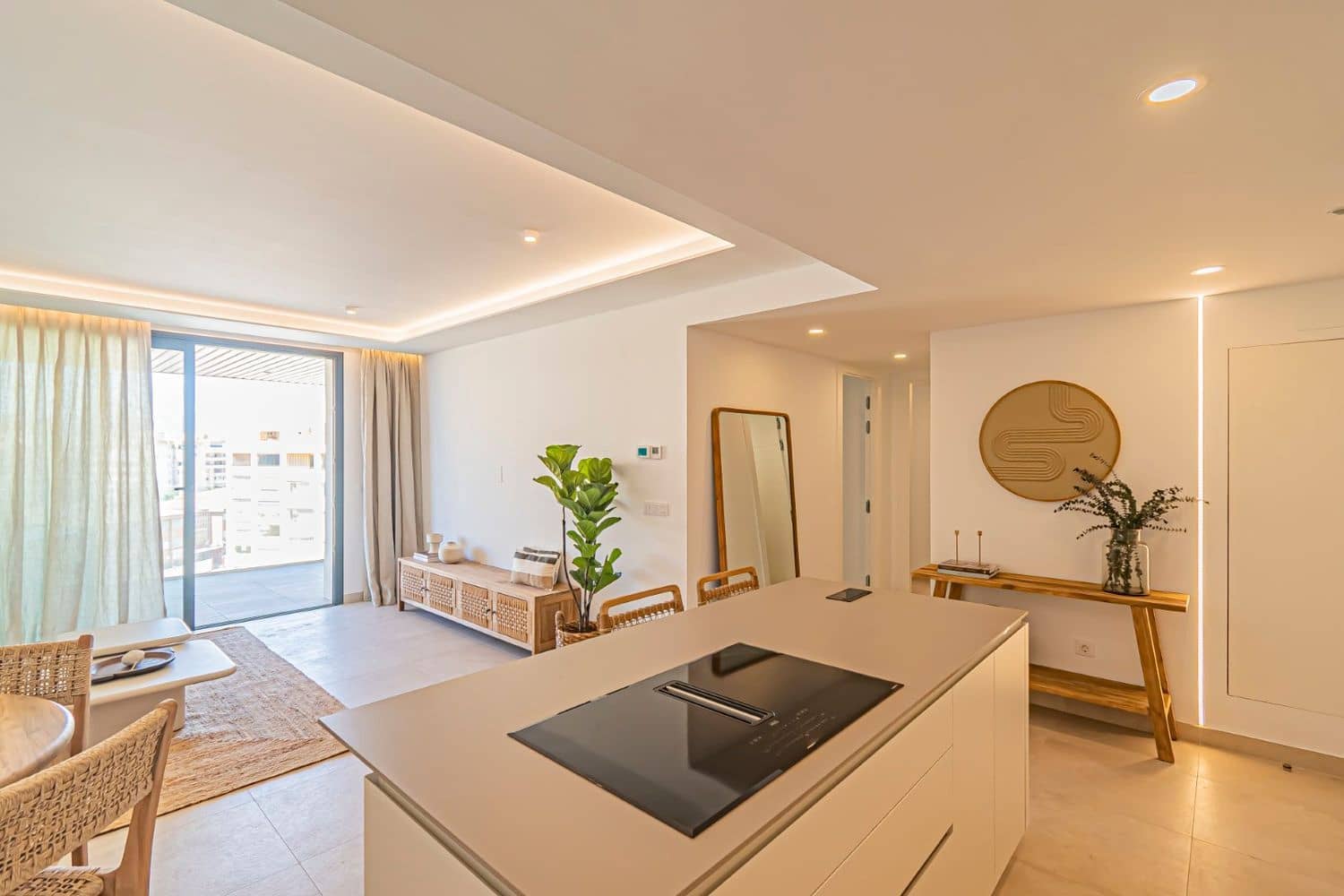 2 soverom Leilighet til salgs i Fuengirola med svømmebasseng garasje - € 665 000 (Ref: 9977390)