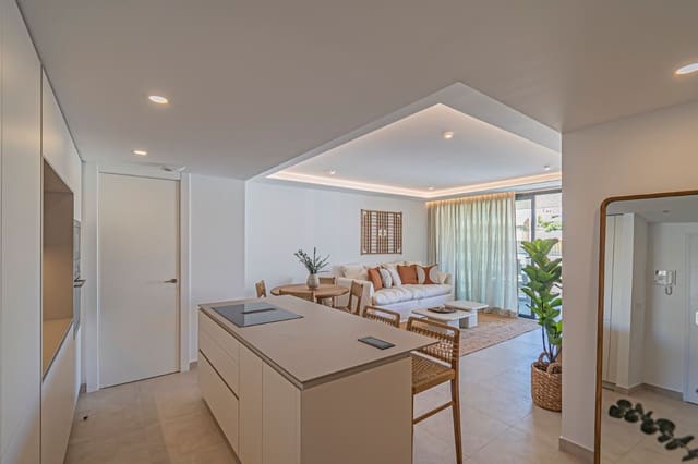 2 soveværelse Lejlighed til salg i Zona Puerto Deportivo, Fuengirola med swimmingpool garage - € 665.000 (Ref: 9977390)