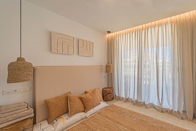 2 soveværelse Lejlighed til salg i Zona Puerto Deportivo, Fuengirola med swimmingpool garage - € 665.000 (Ref: 9977390)