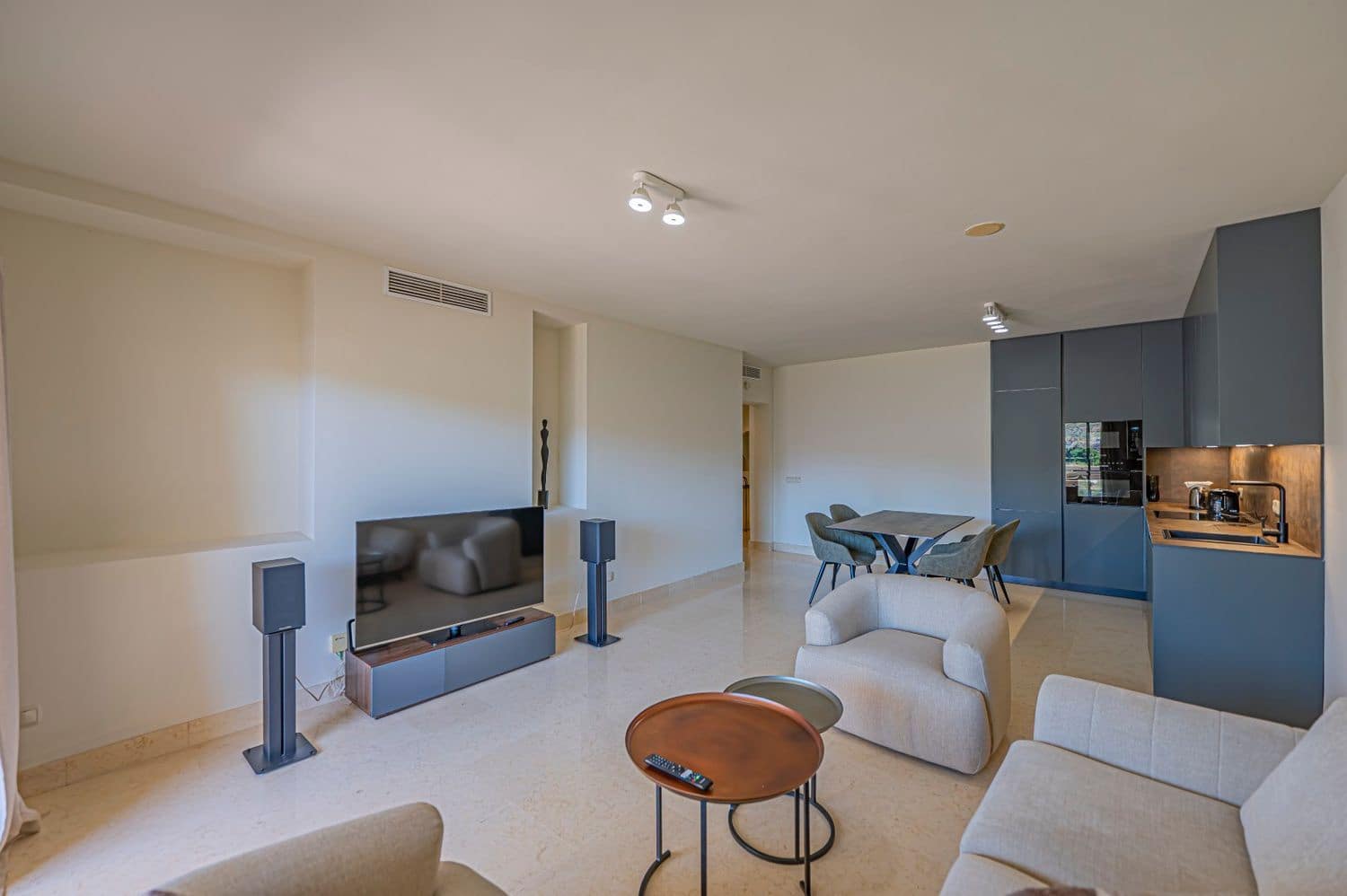 3 soverom Leilighet til salgs i Benahavis med svømmebasseng garasje - € 659 000 (Ref: 9977391)