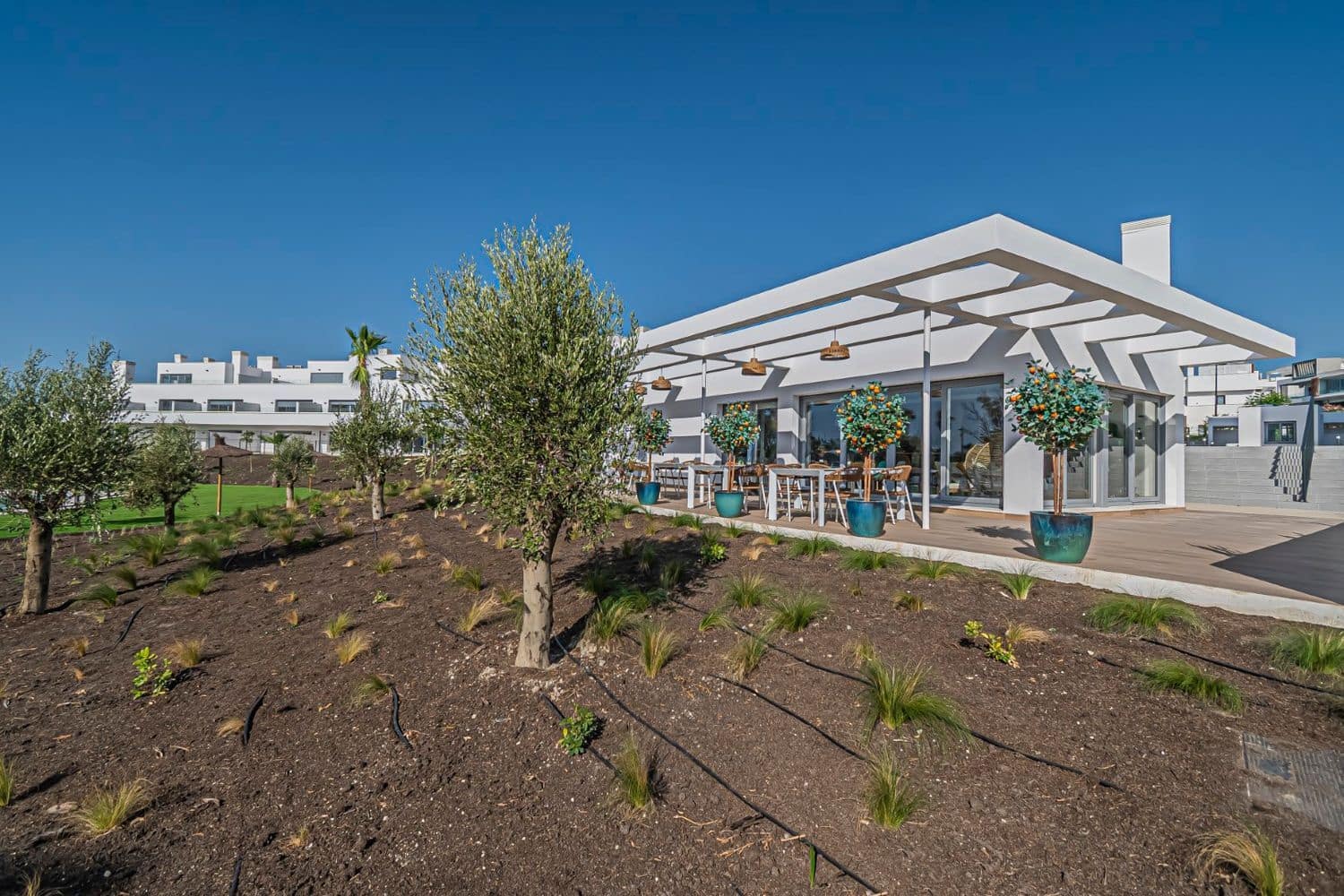 2 soveværelse Lejlighed til salg i New Golden Mile med swimmingpool garage - € 440.000 (Ref: 9977392)