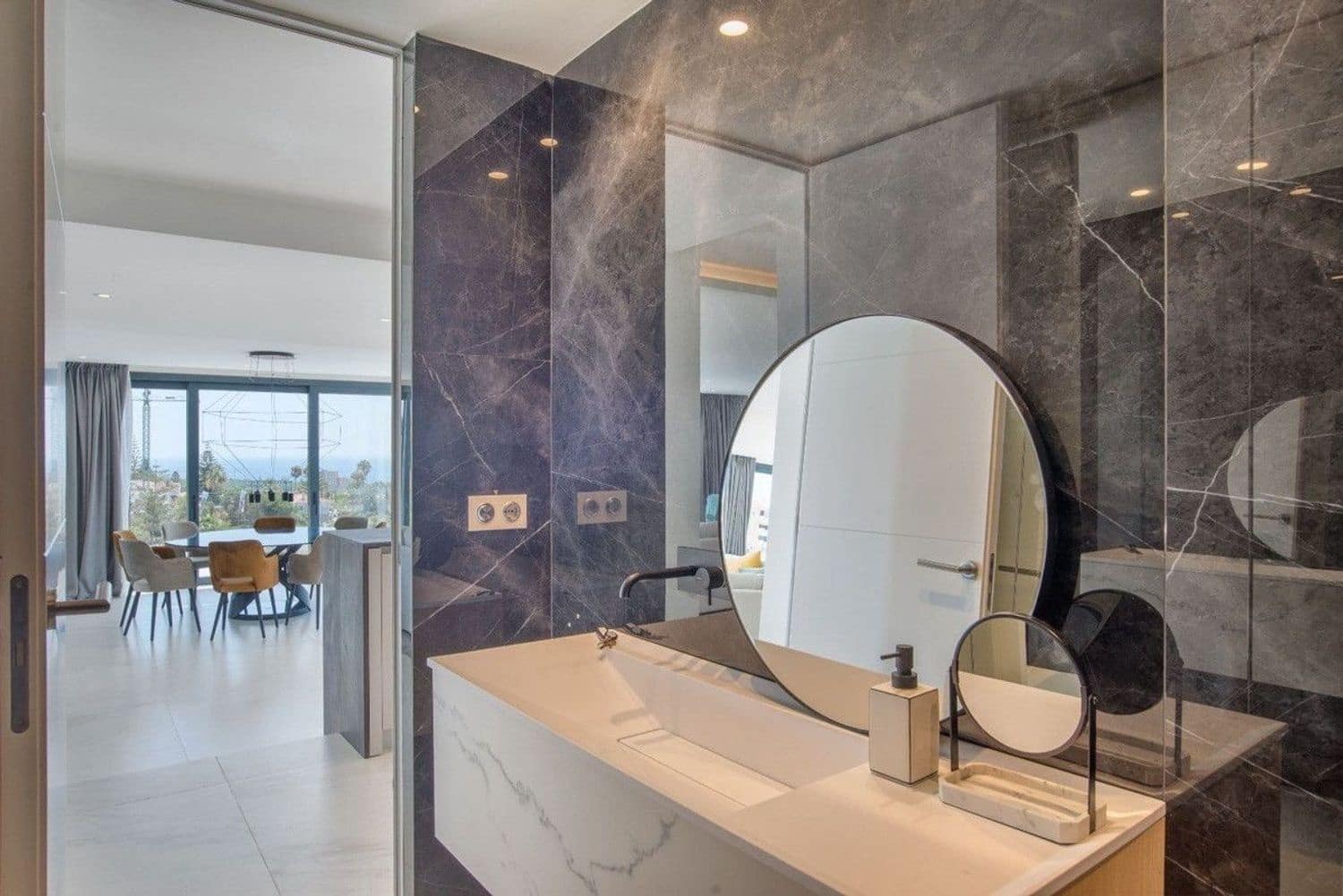 7 bedroom Villa for sale in Marbella with pool garage - € 3,500,000 (Ref: 9977393)