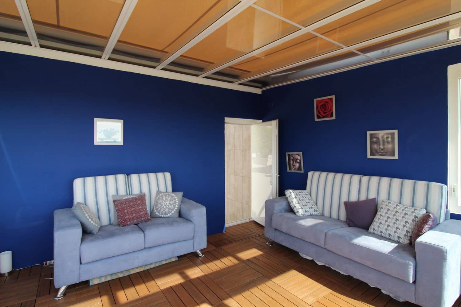 4 bedroom Villa for sale in Benahavis with pool garage - € 1,750,000 (Ref: 9977395)