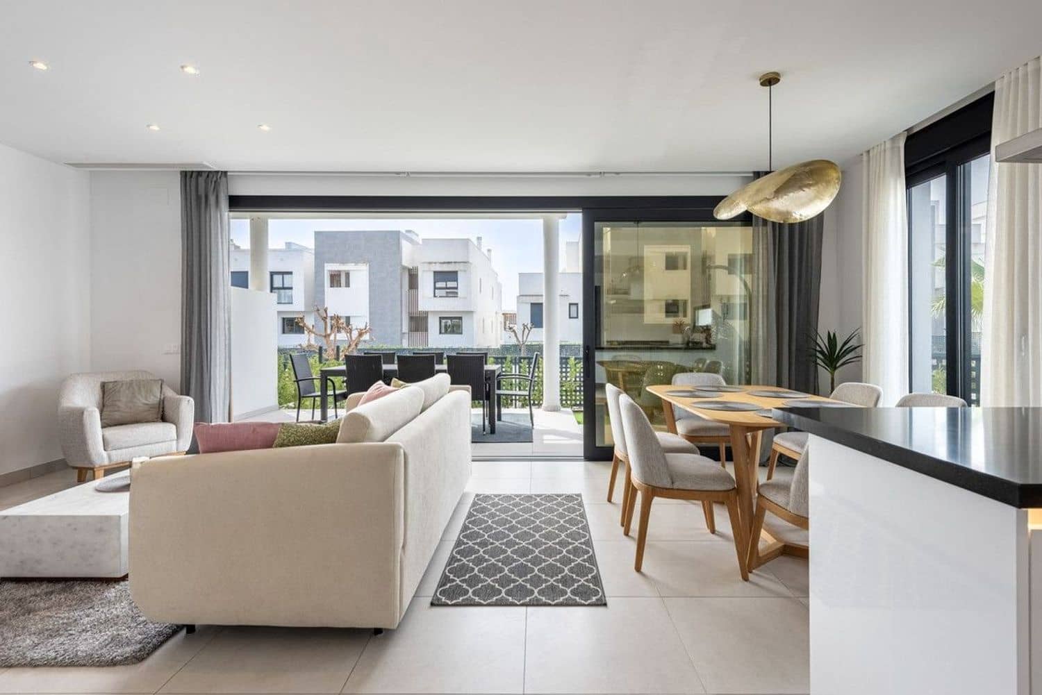 3 bedroom Townhouse for sale in New Golden Mile with pool garage - € 895,000 (Ref: 9977396)