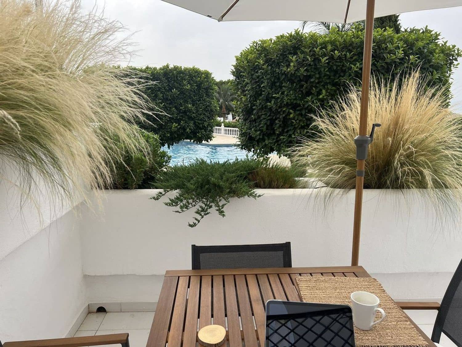 2 soverom Leilighet til salgs i Benahavis med svømmebasseng garasje - € 485 000 (Ref: 9979424)