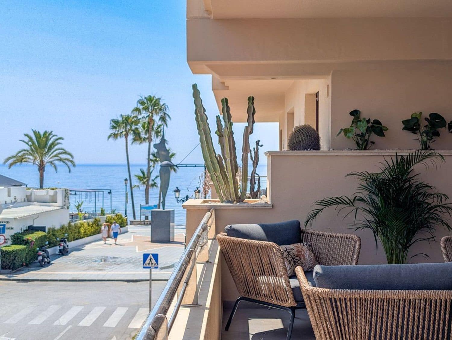 2 soverom Leilighet til salgs i San Pedro de Alcantara med svømmebasseng garasje - € 830 000 (Ref: 9980172)