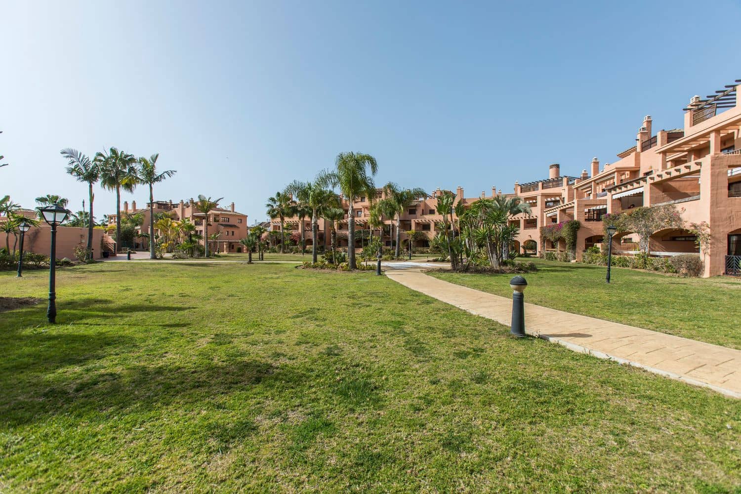 3 bedroom Apartment for sale in New Golden Mile with pool garage - € 649,000 (Ref: 9980173)