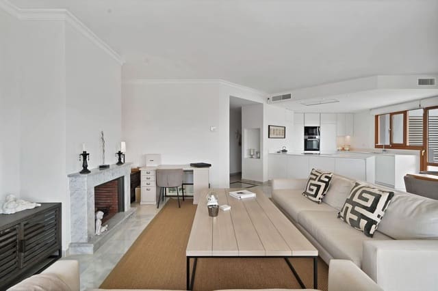 2 Zimmer Apartment zu verkaufen in Los Naranjos, Marbella mit Pool Garage - 890.000 € (Ref: 9980174)