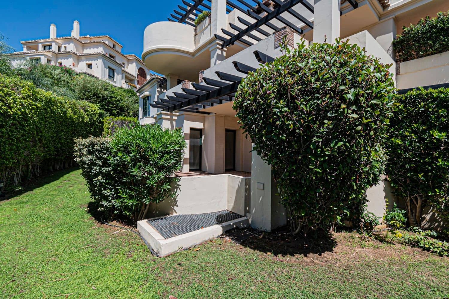 3 Zimmer Apartment zu verkaufen in Artola mit Pool Garage - 659.000 € (Ref: 9980176)