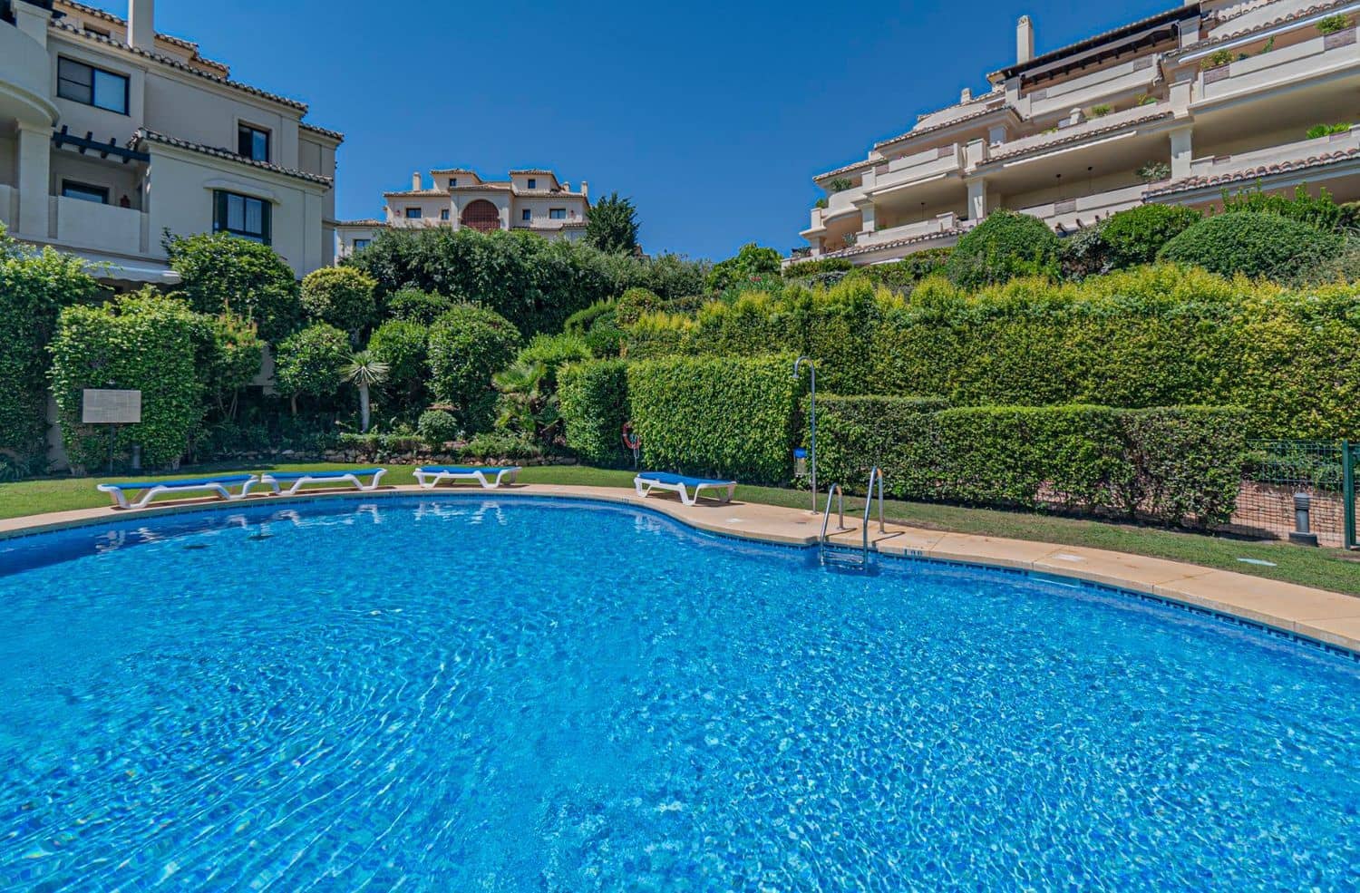 3 Zimmer Apartment zu verkaufen in Artola mit Pool Garage - 659.000 € (Ref: 9980176)
