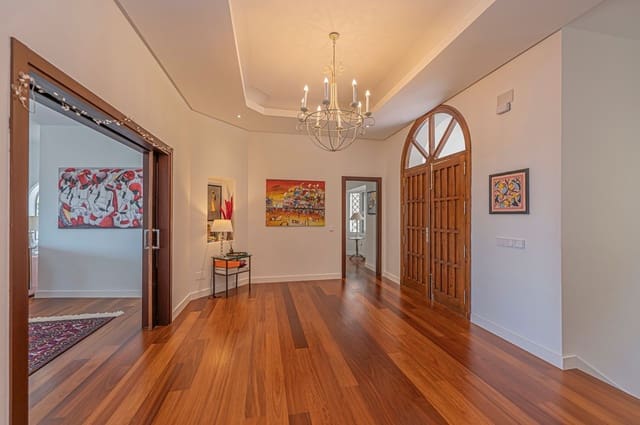 4 slaapkamer Villa te koop in El Paraíso, Benahavís met zwembad garage - € 2.480.000 (Ref: 9980177)