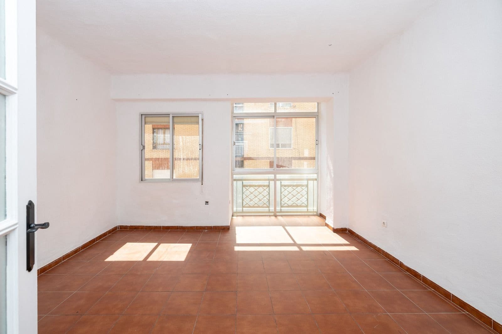 4 slaapkamer Flat te koop in Motril - € 115.000 (Ref: 9480793)