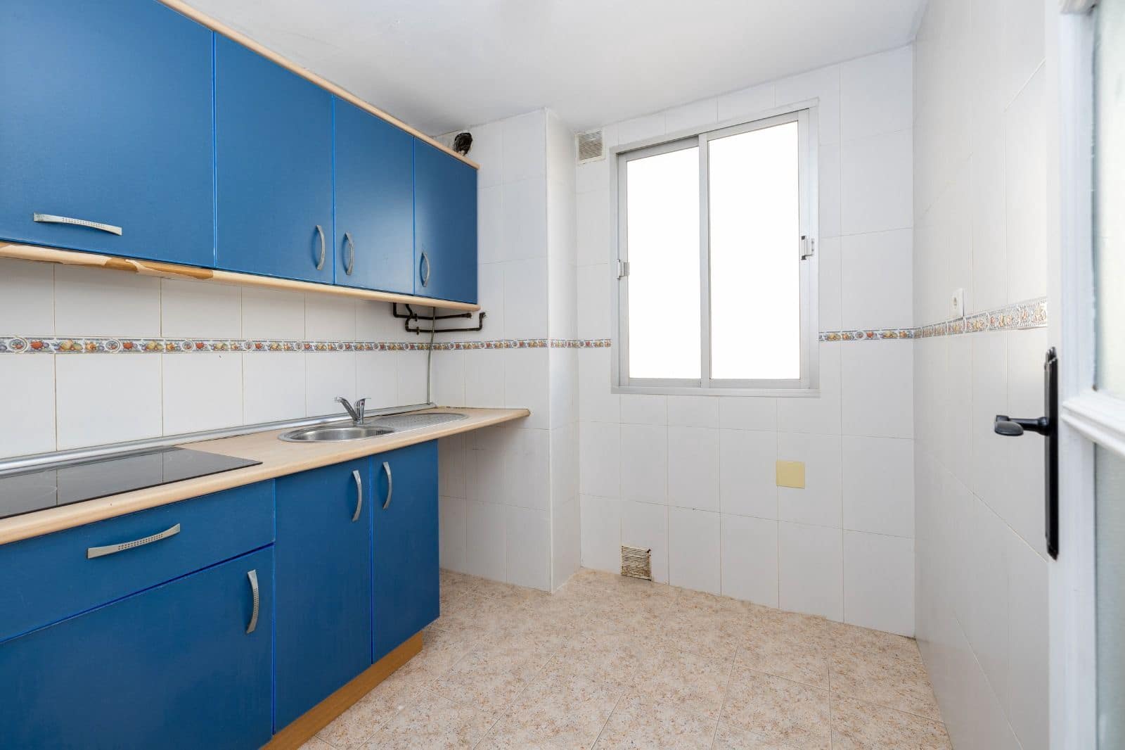4 slaapkamer Flat te koop in Motril - € 115.000 (Ref: 9480793)