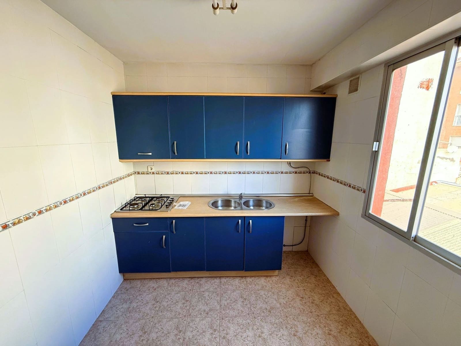 4 slaapkamer Flat te koop in Motril - € 115.000 (Ref: 9480793)
