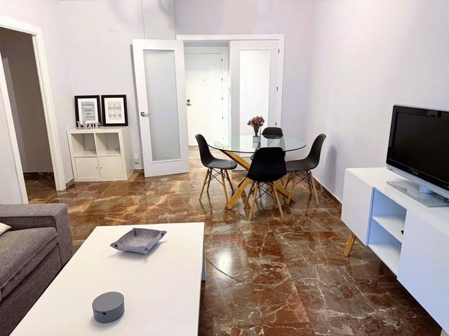 Piso de 2 habitaciones en Motril en alquiler - 700 € (Ref: 9480795)