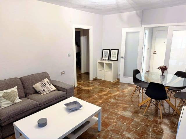 Piso de 2 habitaciones en Motril en alquiler - 700 € (Ref: 9480795)