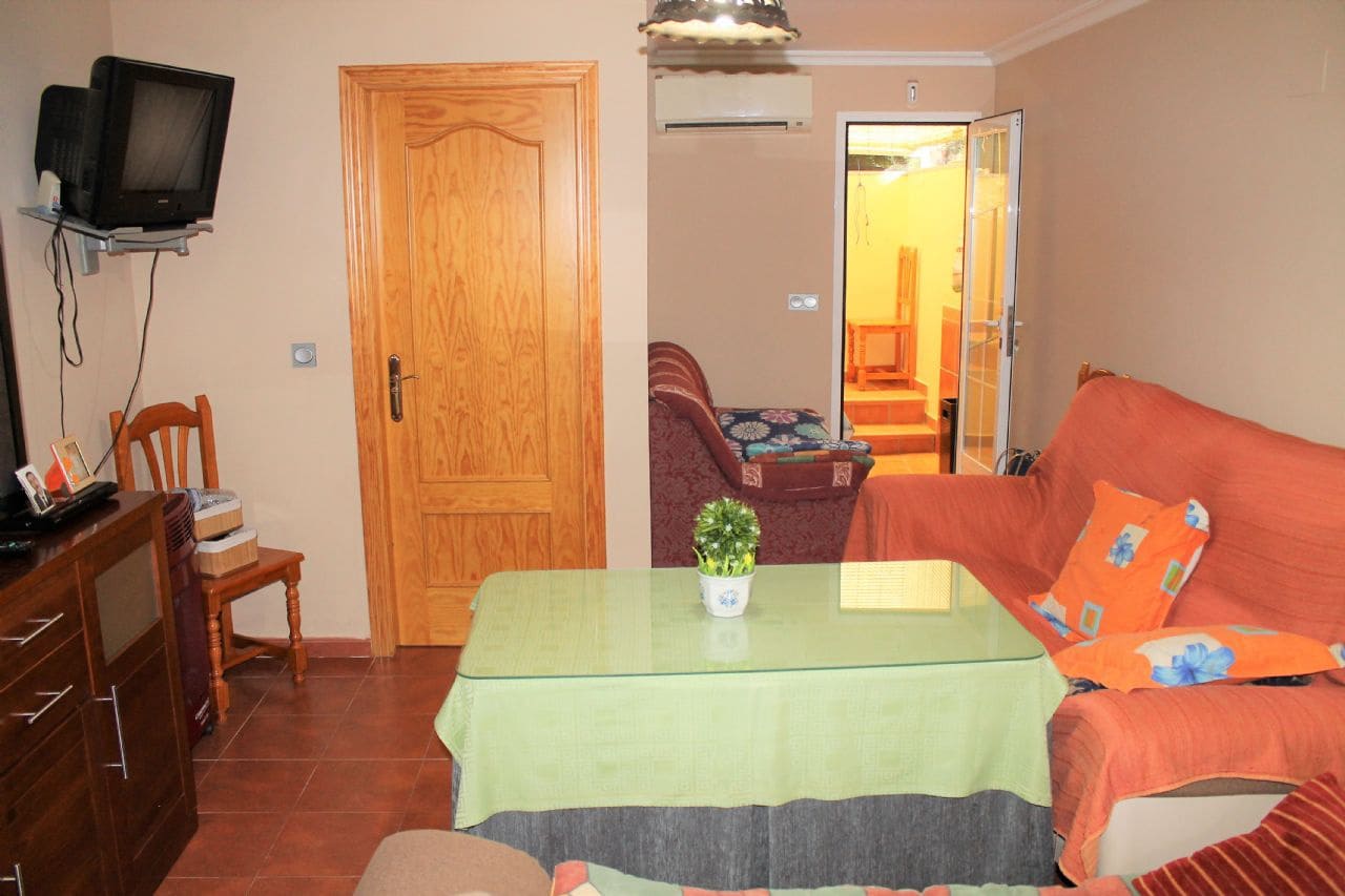 4 slaapkamer Halfvrijstaande villa te koop in Lobres - € 215.000 (Ref: 9480796)