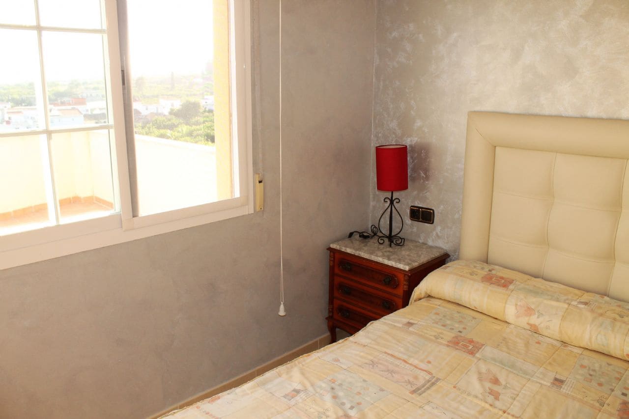 4 slaapkamer Halfvrijstaande villa te koop in Lobres - € 215.000 (Ref: 9480796)