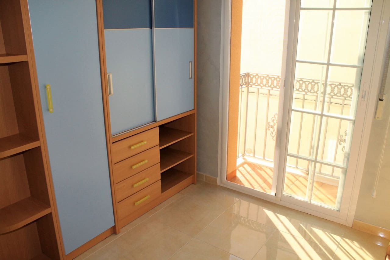 4 slaapkamer Halfvrijstaande villa te koop in Lobres - € 215.000 (Ref: 9480796)