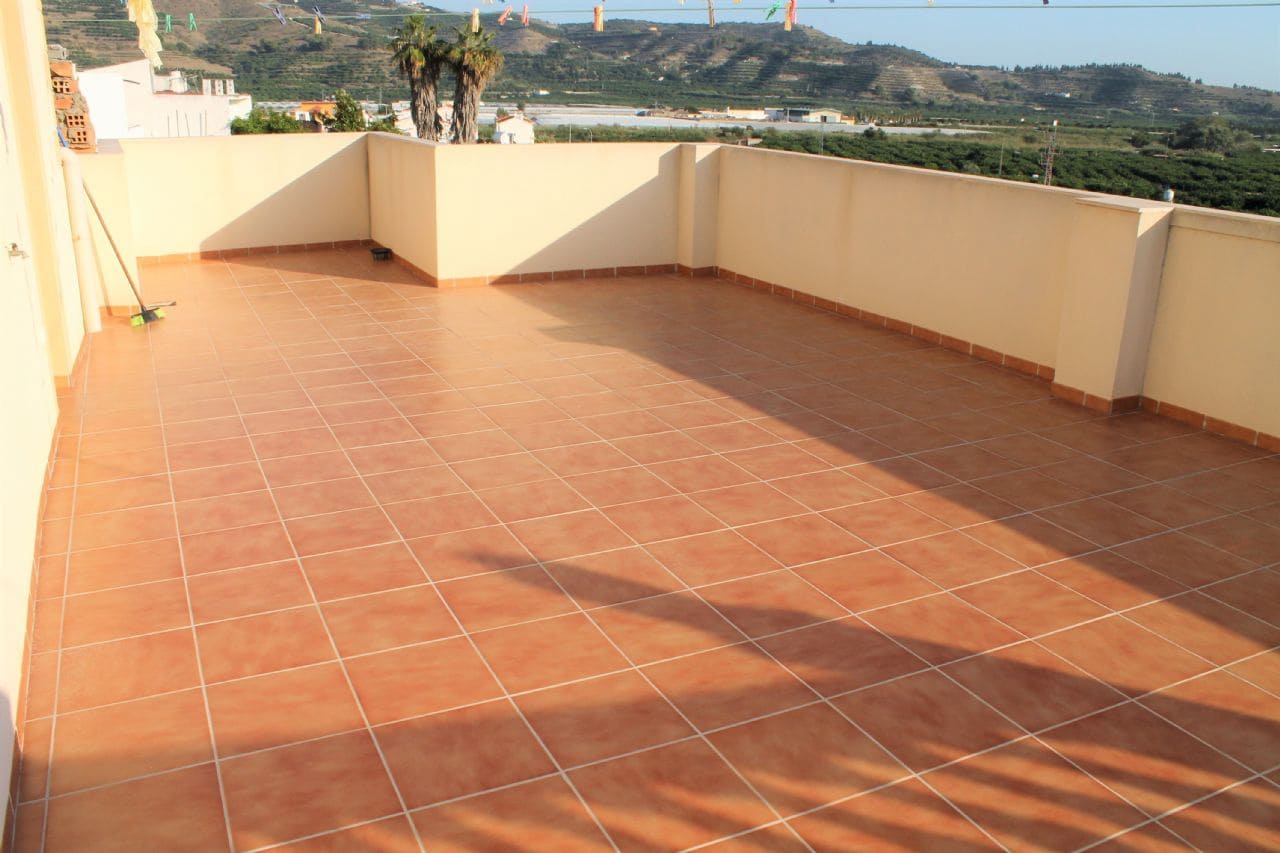 4 slaapkamer Halfvrijstaande villa te koop in Lobres - € 215.000 (Ref: 9480796)