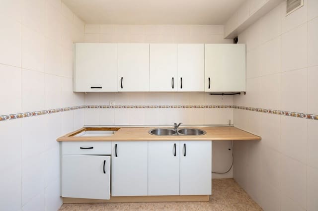 4 makuuhuone Asunto myytävänä paikassa Motril - 118 000 € (Ref: 9480798)