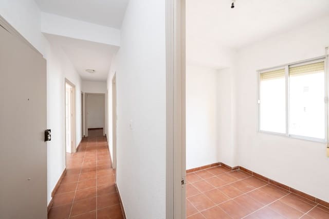 4 makuuhuone Asunto myytävänä paikassa Motril - 118 000 € (Ref: 9480798)