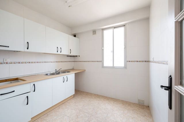 4 makuuhuone Asunto myytävänä paikassa Motril - 118 000 € (Ref: 9480798)