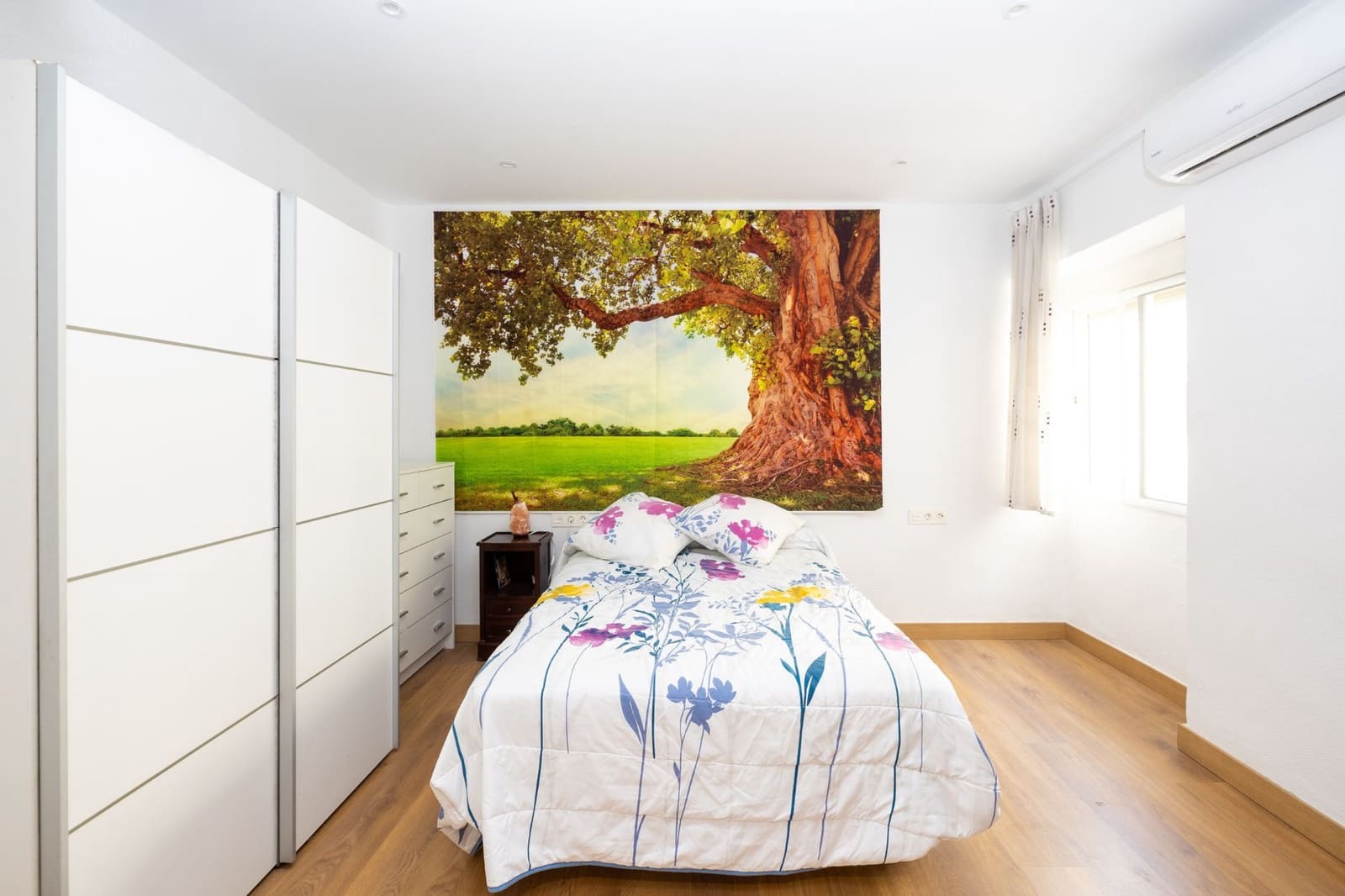 Piso de 3 habitaciones en Granada ciudad en venta - 235.000 € (Ref: 9480799)