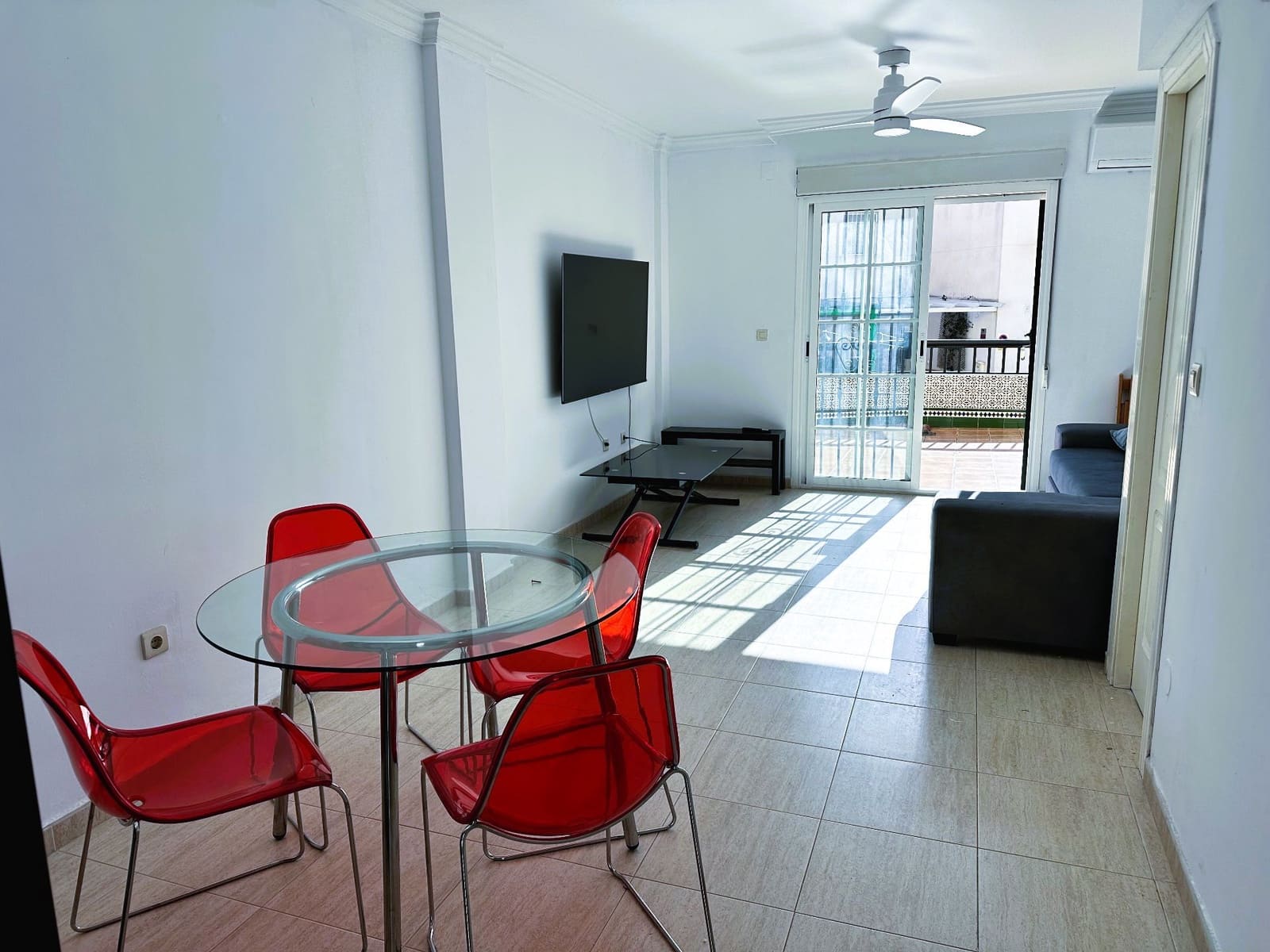 2 slaapkamer Halfvrijstaande villa te koop in Salobrena met zwembad - € 235.000 (Ref: 9480803)