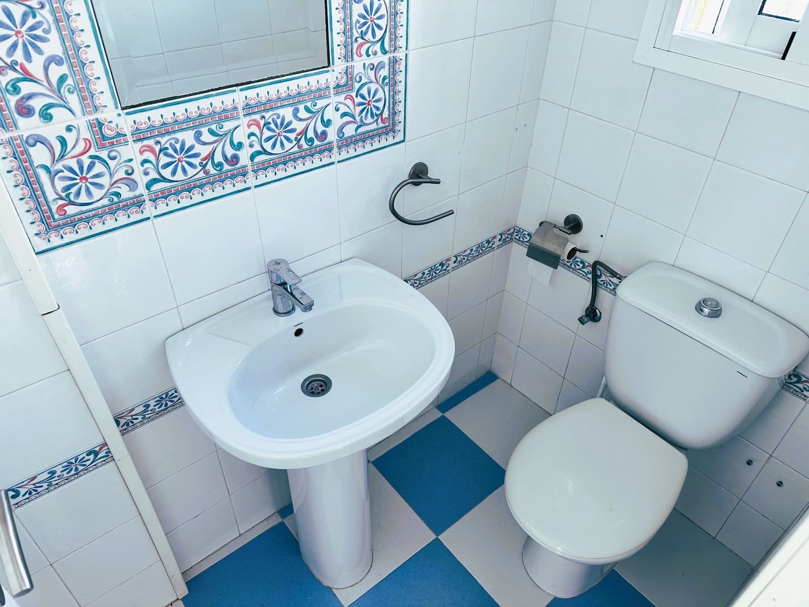 2 slaapkamer Halfvrijstaande villa te koop in Salobrena met zwembad - € 235.000 (Ref: 9480803)