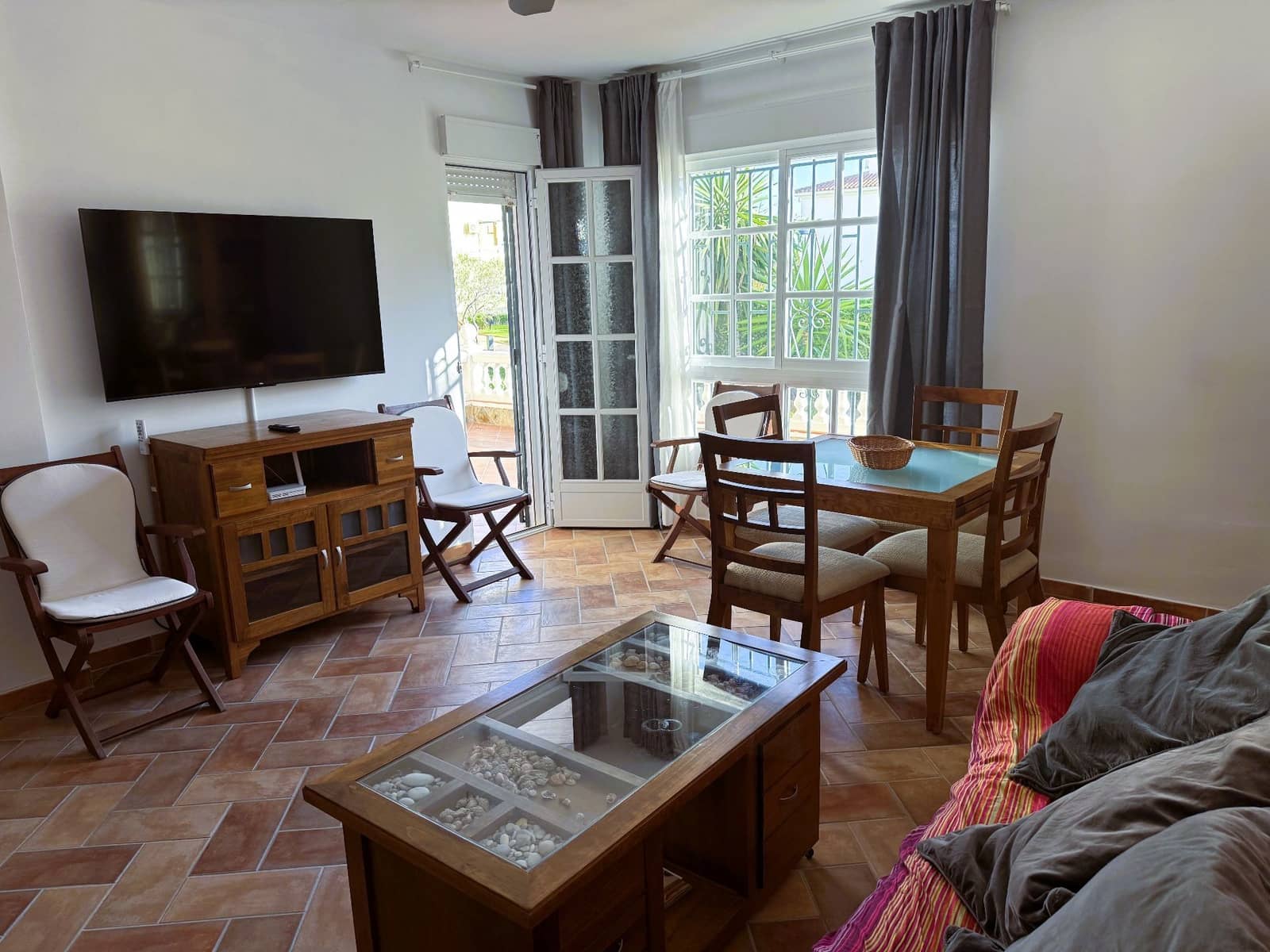 1 bedroom Flat for rent in Calahonda with pool - € 2,800 (Ref: 9480804)