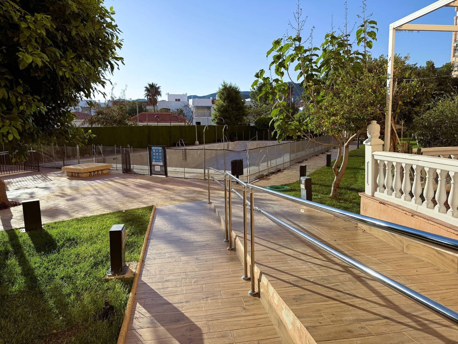 1 bedroom Flat for rent in Calahonda with pool - € 2,800 (Ref: 9480804)