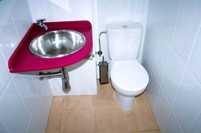 1 slaapkamer Commercieel te koop in Motril - € 54.000 (Ref: 9480805)