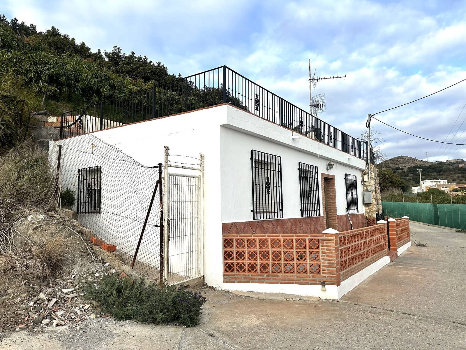 2 makuuhuone Maalaistalo myytävänä paikassa Motril - 264 000 € (Ref: 9480806)