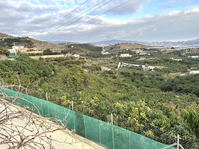 2 makuuhuone Maalaistalo myytävänä paikassa Motril - 264 000 € (Ref: 9480806)