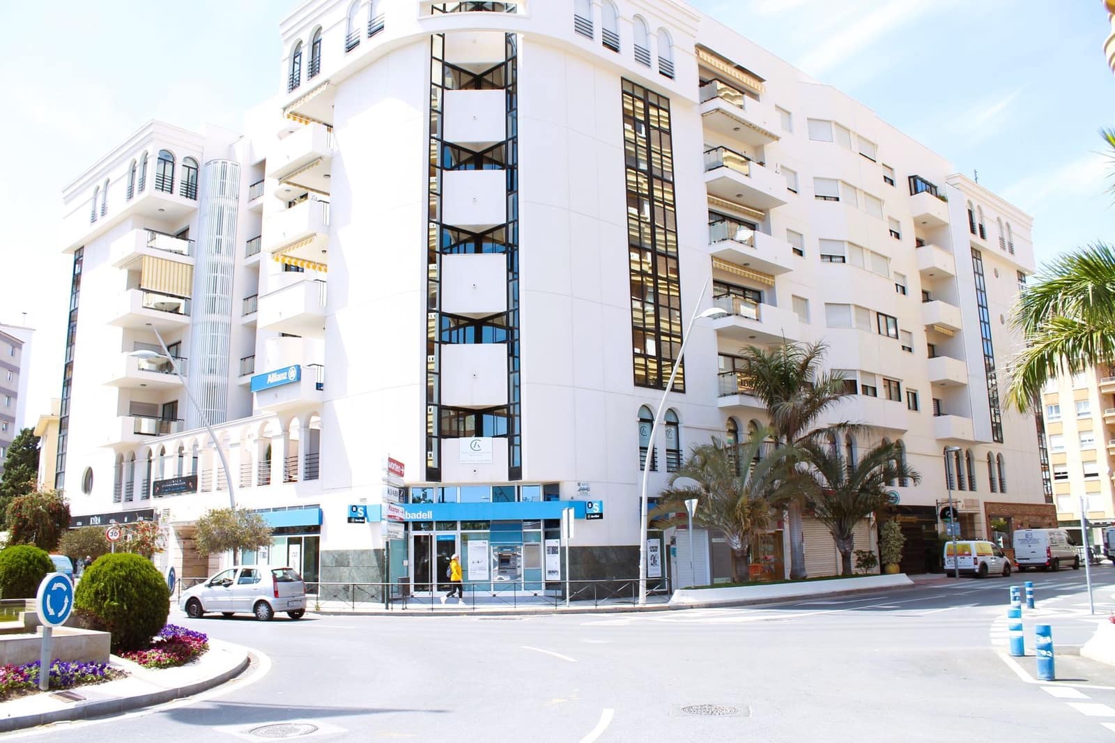 2 bedroom Commercial for rent in Motril - € 950 (Ref: 9480807)