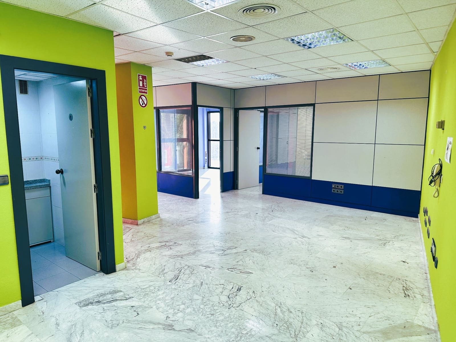 2 bedroom Commercial for rent in Motril - € 950 (Ref: 9480807)